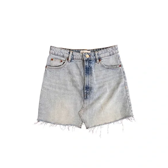 Zara Denim Mini Skirt with Frayed Hem - Picture 1 of 3